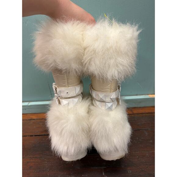 Y2K Baby Phat White Faux Fur Snow Boots Women's Size 8 - Picture 2 of 10